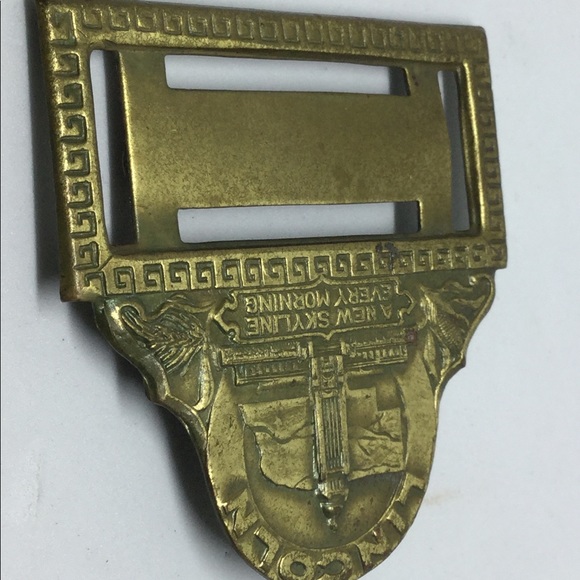 Lincoln Nebraska Slogan Pin Badge - Picture 5 of 8